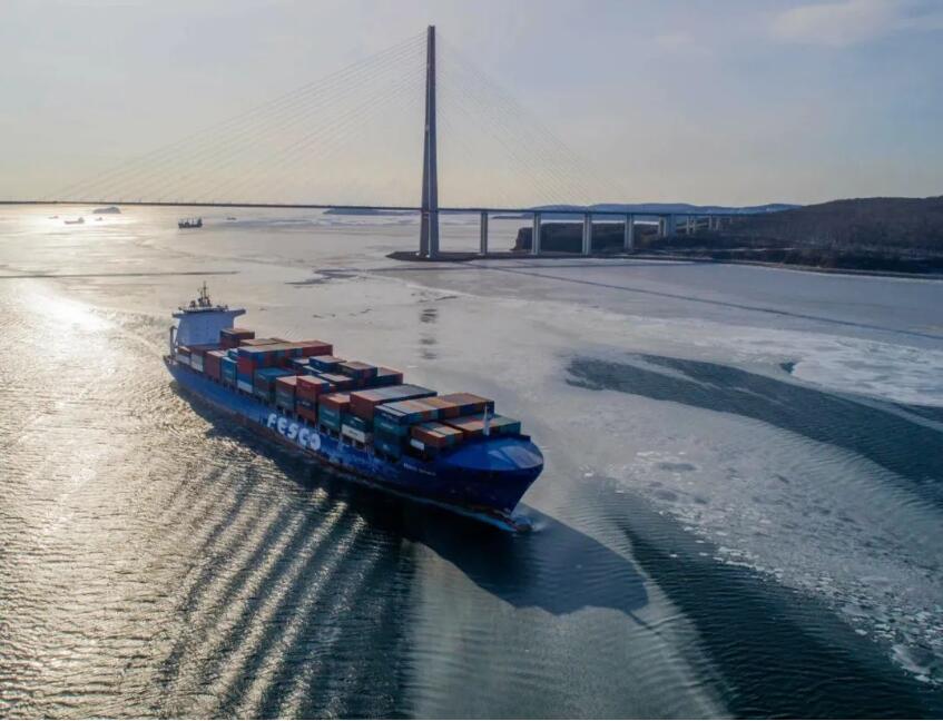 中国到俄罗斯圣彼得堡港口增加新运力 ， 此条航线可以有效缓解客户全铁发俄罗斯经常延迟发车的焦虑，直航航线35天到达 ~非常哇塞！！！